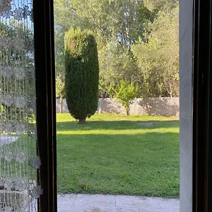 Mas Grimaud - Gite- Et D'hotes Familiales Eygalières